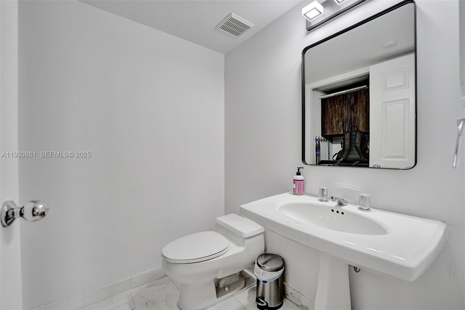 Photo of 3530 Mystic Pointe Dr  #2002, Aventura, Florida, 33180 - 