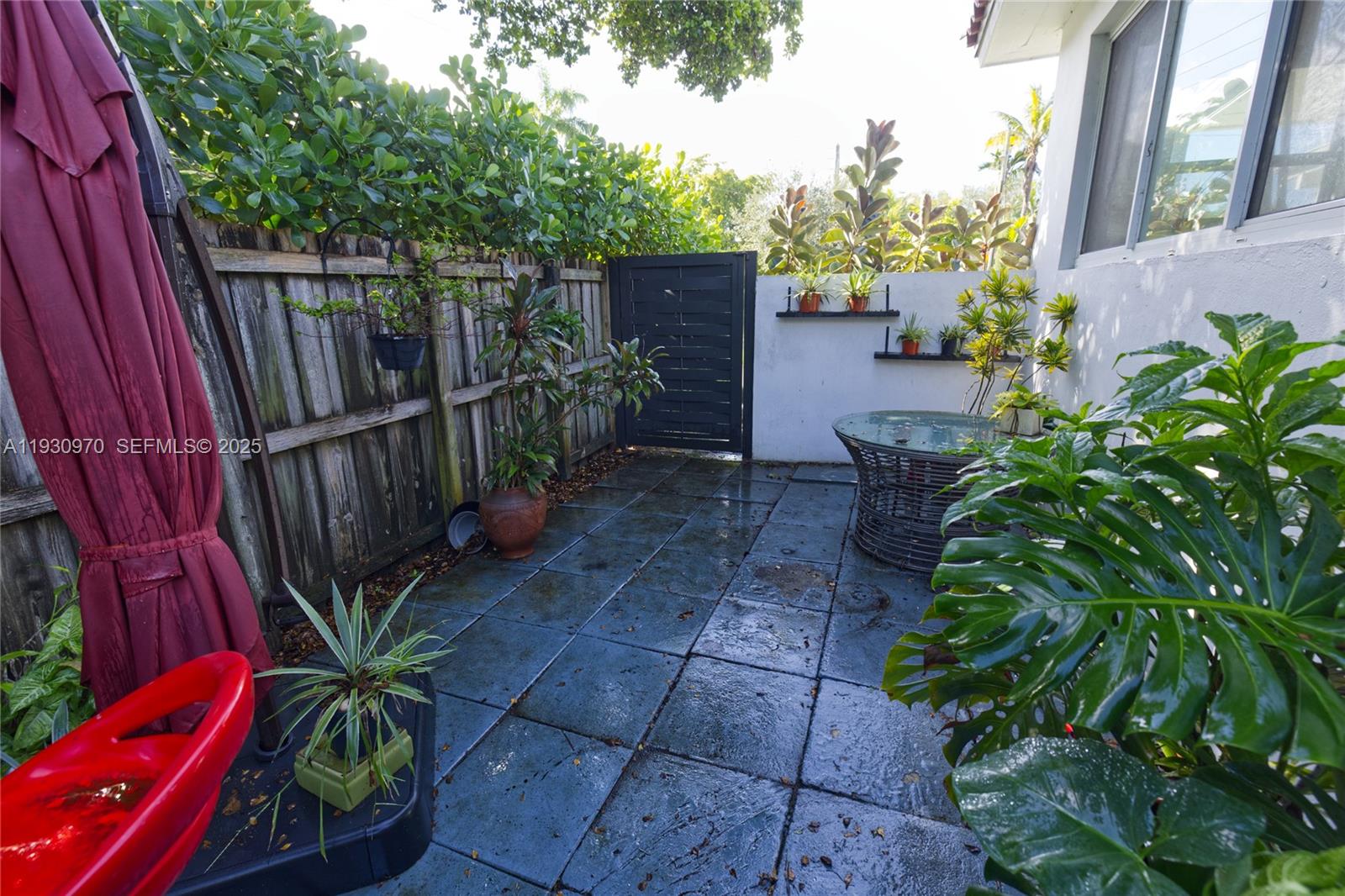 Ver detalles 795 3 / 2 1294 sq. ft. $ 2025-12-15 0 foto