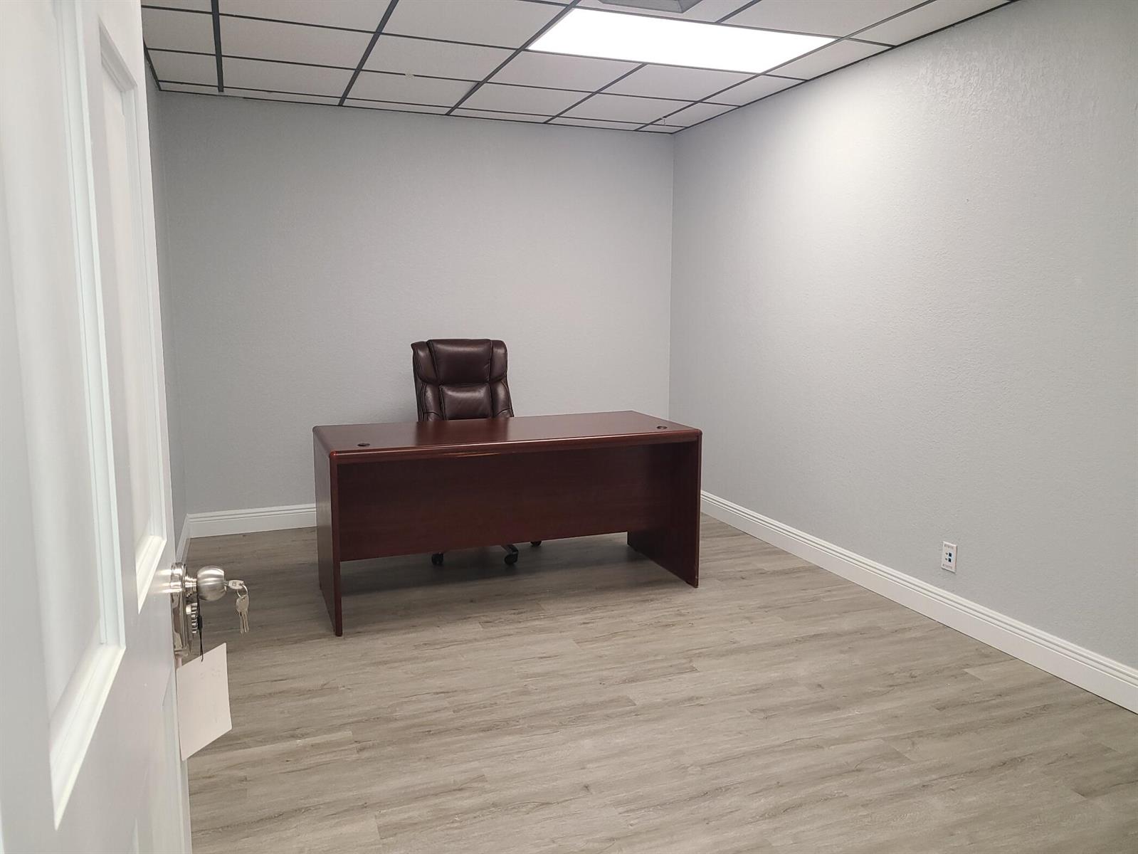 S  / 0  sq. ft. $ 2026-06-17 0 foto