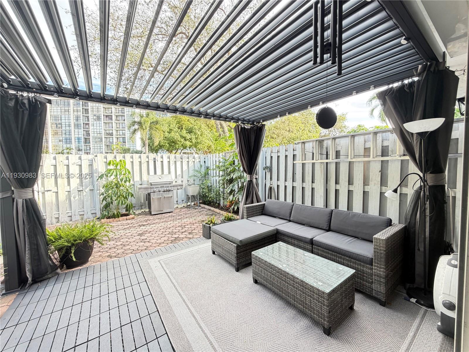 Photo of 934 27th Ave  (934), Hallandale Beach, Florida, 33009 - 