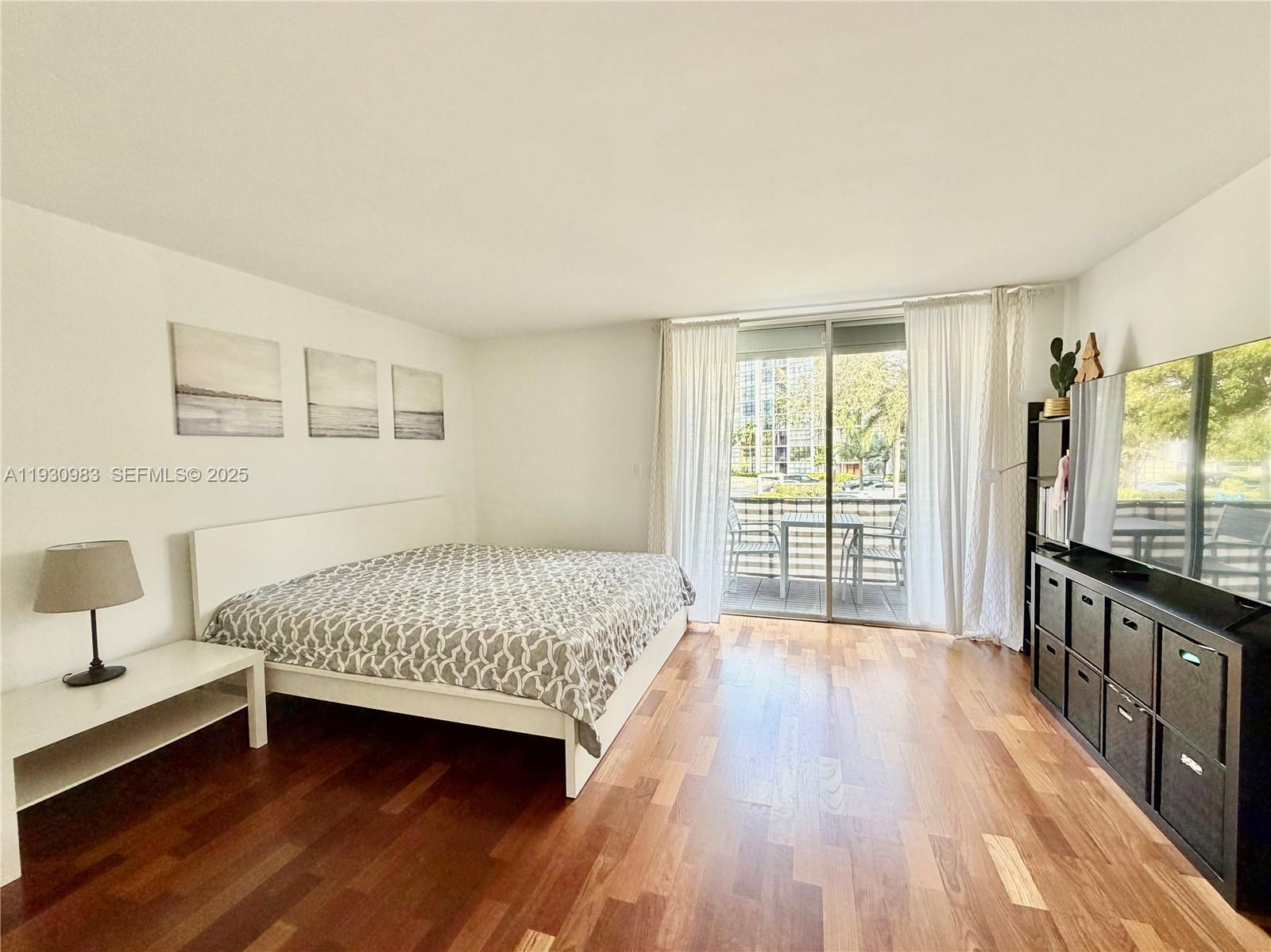 Photo of 934 27th Ave  (934), Hallandale Beach, Florida, 33009 - 