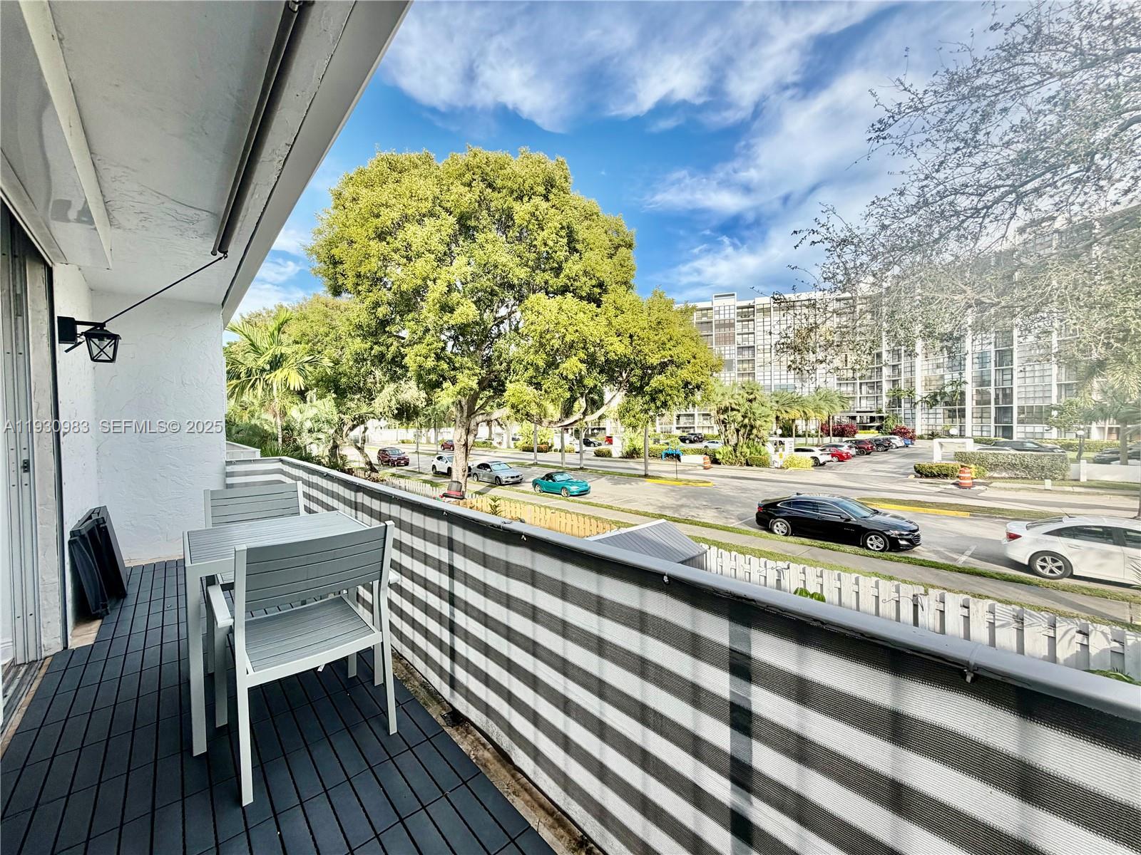 Photo of 934 27th Ave  (934), Hallandale Beach, Florida, 33009 - 