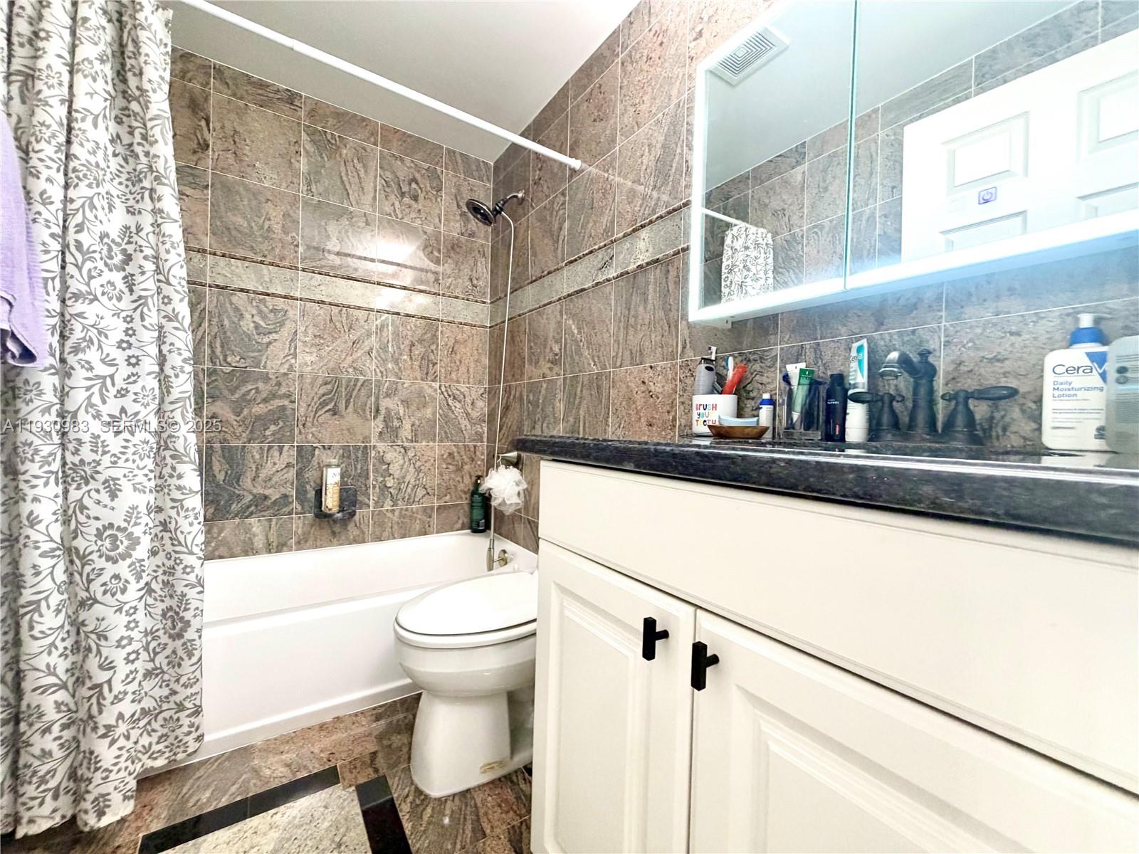 Photo of 934 27th Ave  (934), Hallandale Beach, Florida, 33009 - 