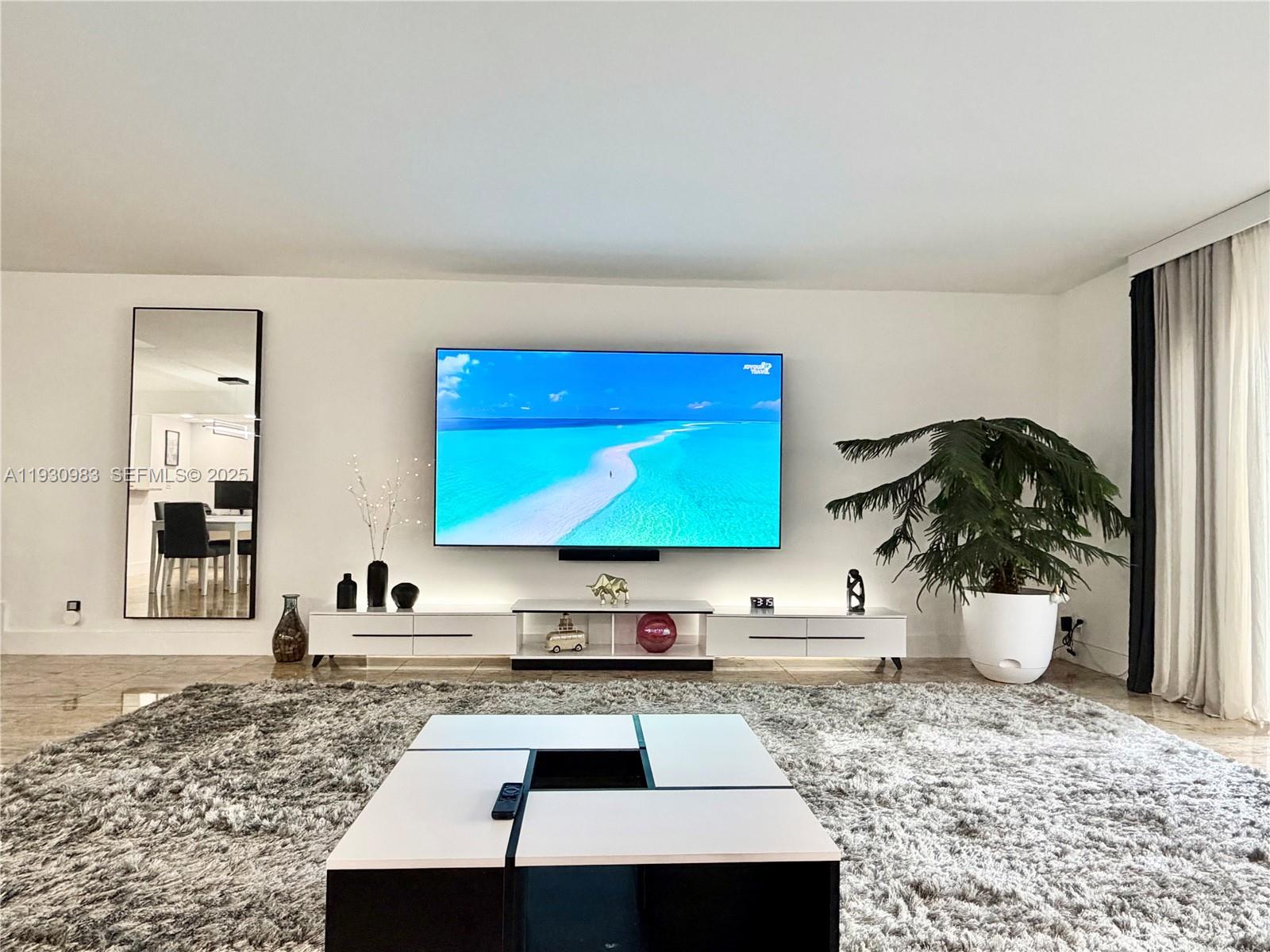 Photo of 934 27th Ave  (934), Hallandale Beach, Florida, 33009 - 