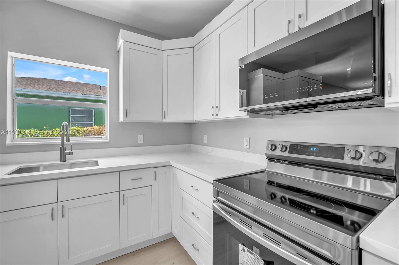 Подробнее / 1556 кв.футов $ 2025-12-15 0 Фото