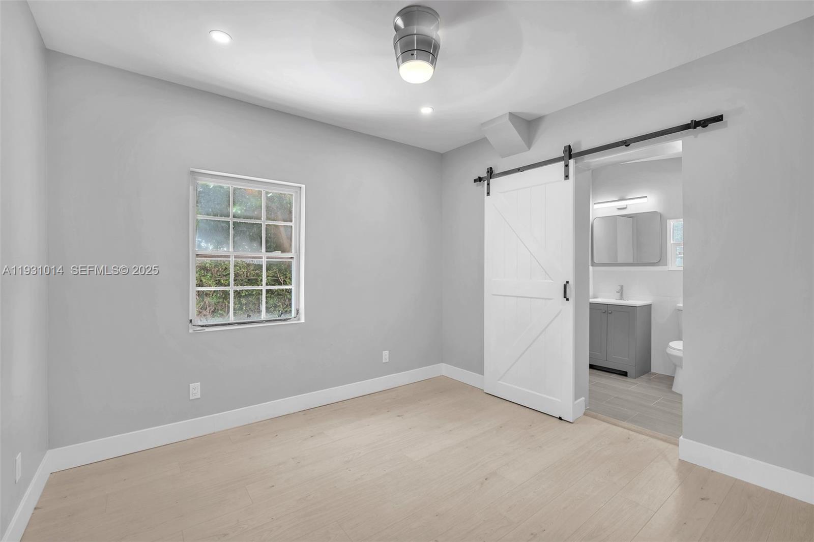 Подробнее / 1556 кв.футов $ 2025-12-15 0 Фото