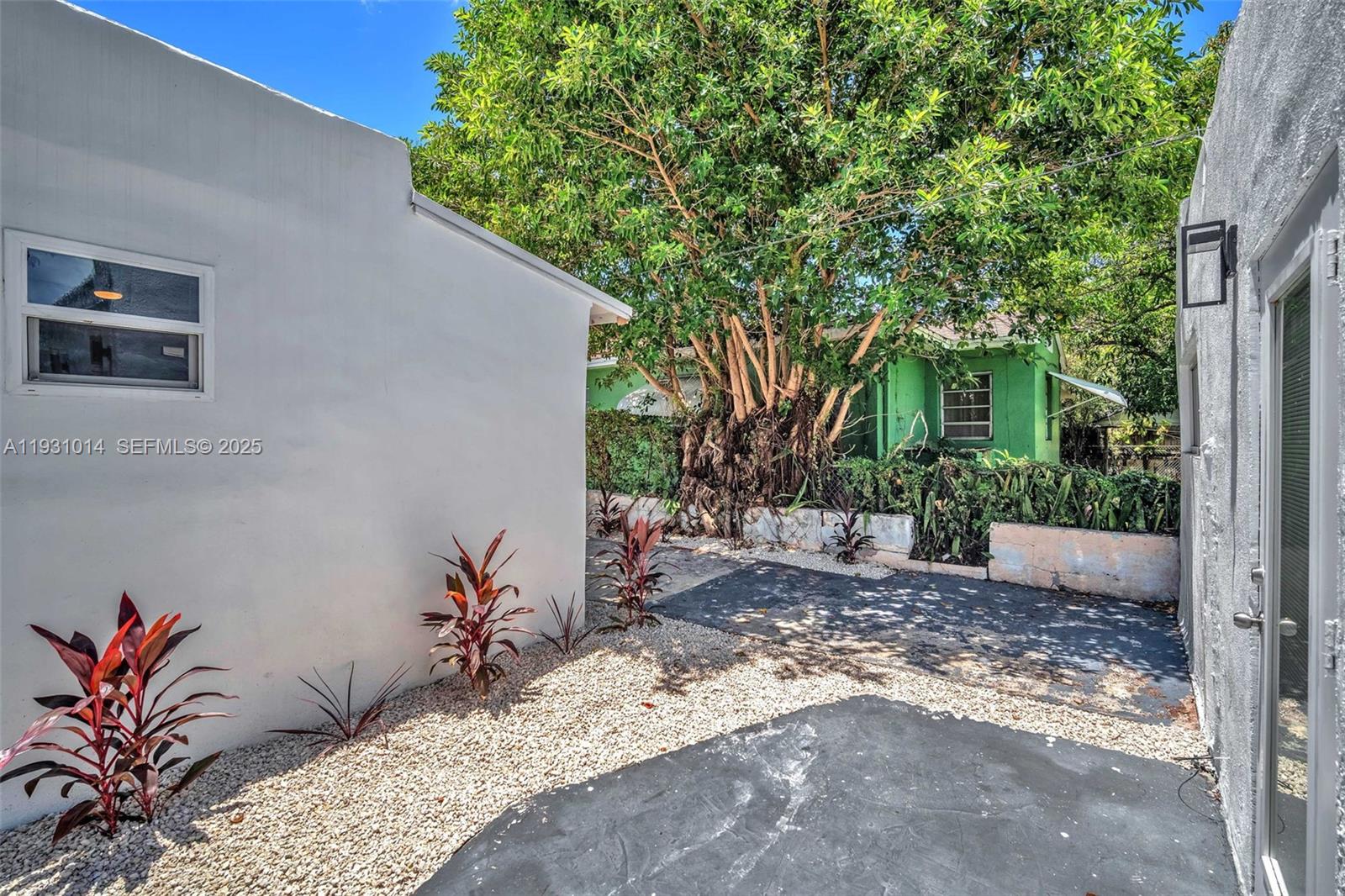 Подробнее / 1556 кв.футов $ 2025-12-15 0 Фото