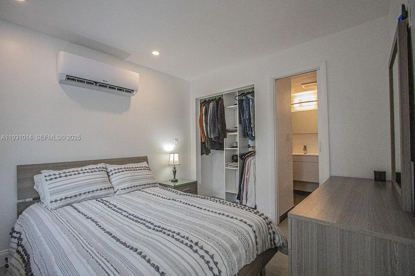 Подробнее / 1556 кв.футов $ 2025-12-15 0 Фото