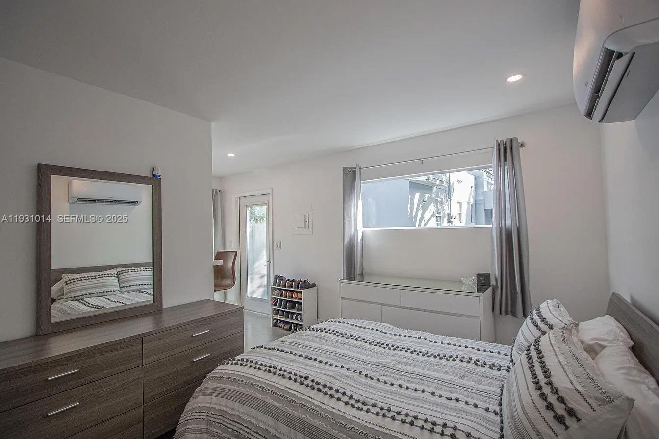 Подробнее / 1556 кв.футов $ 2025-12-15 0 Фото