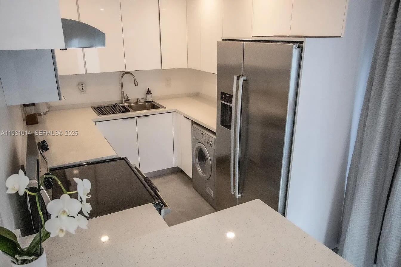 Подробнее / 1556 кв.футов $ 2025-12-15 0 Фото