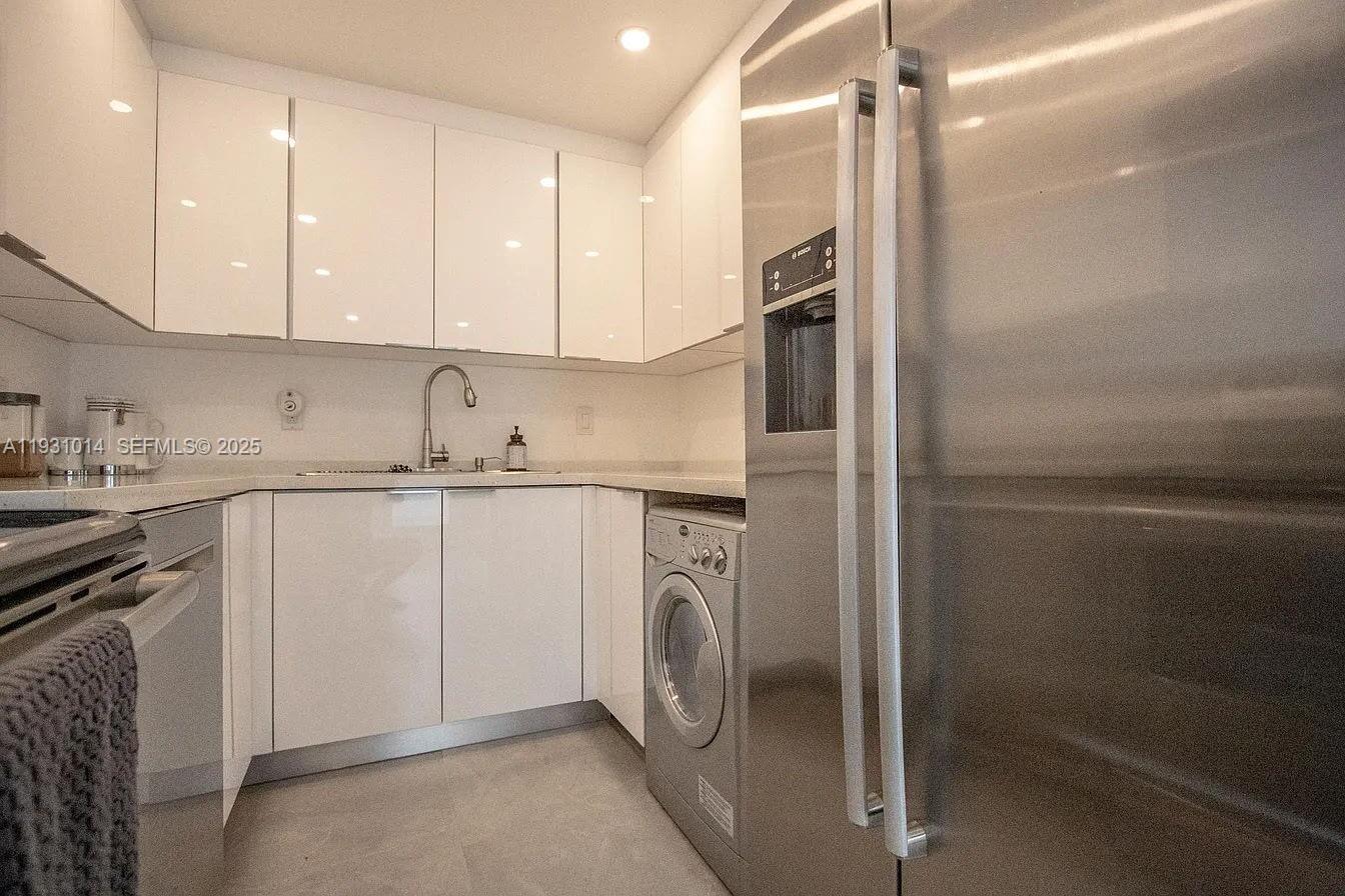 Подробнее / 1556 кв.футов $ 2025-12-15 0 Фото