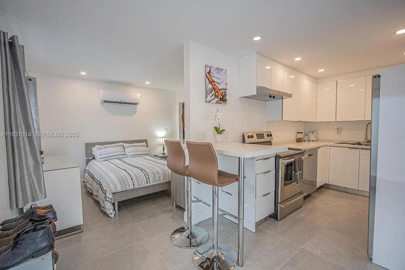 Подробнее / 1556 кв.футов $ 2025-12-15 0 Фото