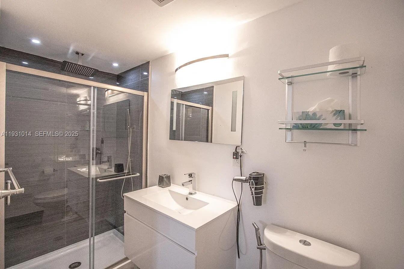 Подробнее / 1556 кв.футов $ 2025-12-15 0 Фото