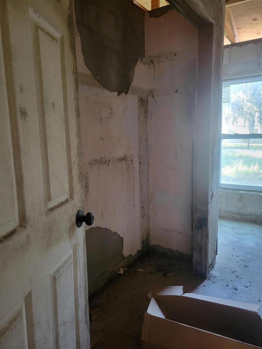 Ver detalles 1817 4 / 2 2434 sq. ft. $ 2026-04-24 0 foto