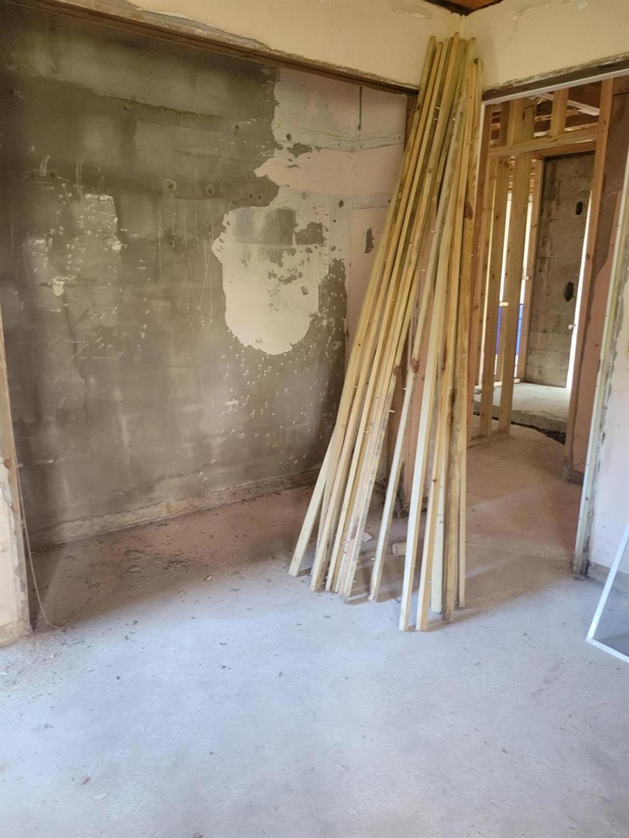 Ver detalles 1817 4 / 2 2434 sq. ft. $ 2026-04-24 0 foto