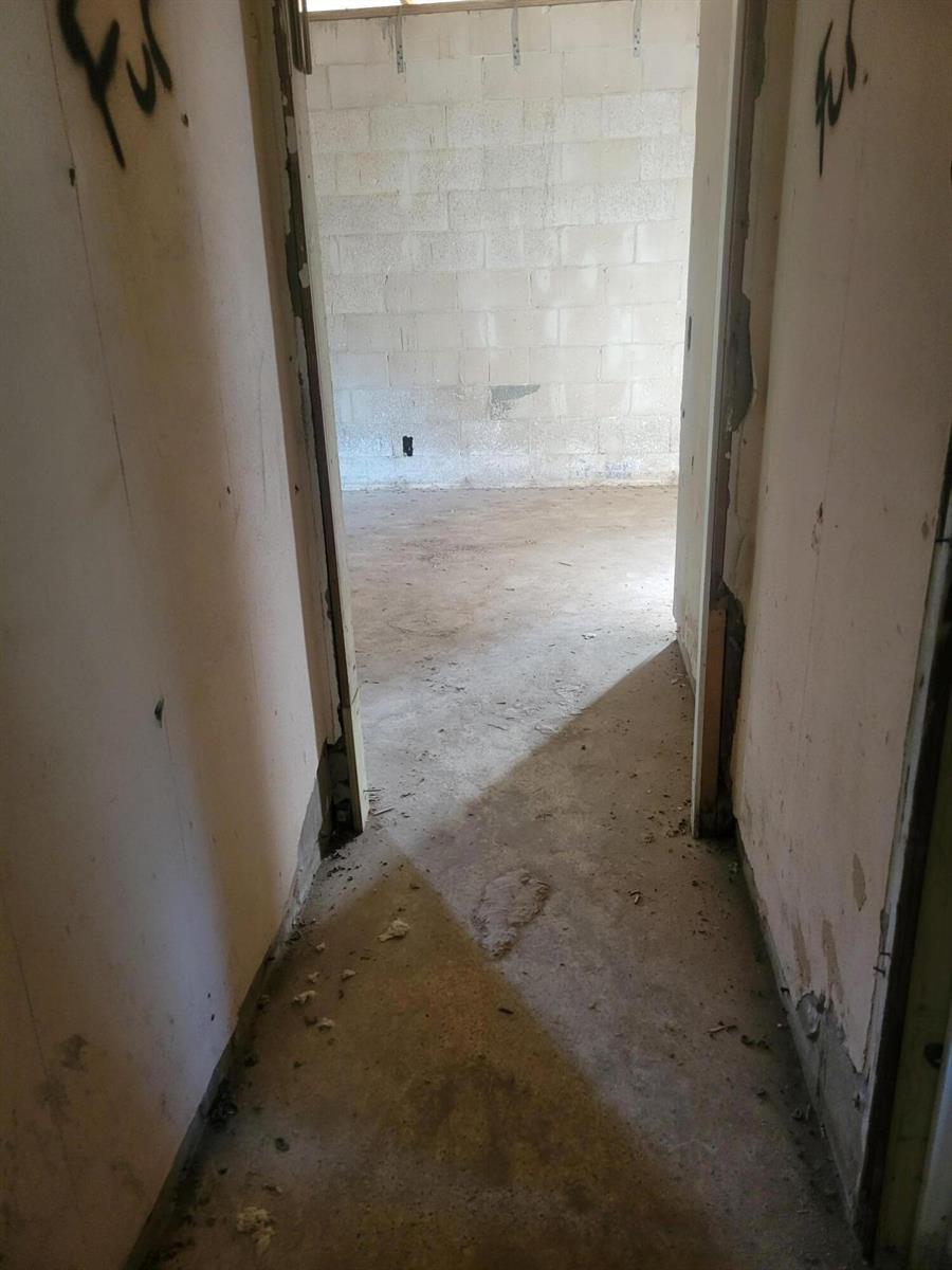 Ver detalles 1817 4 / 2 2434 sq. ft. $ 2026-04-24 0 foto