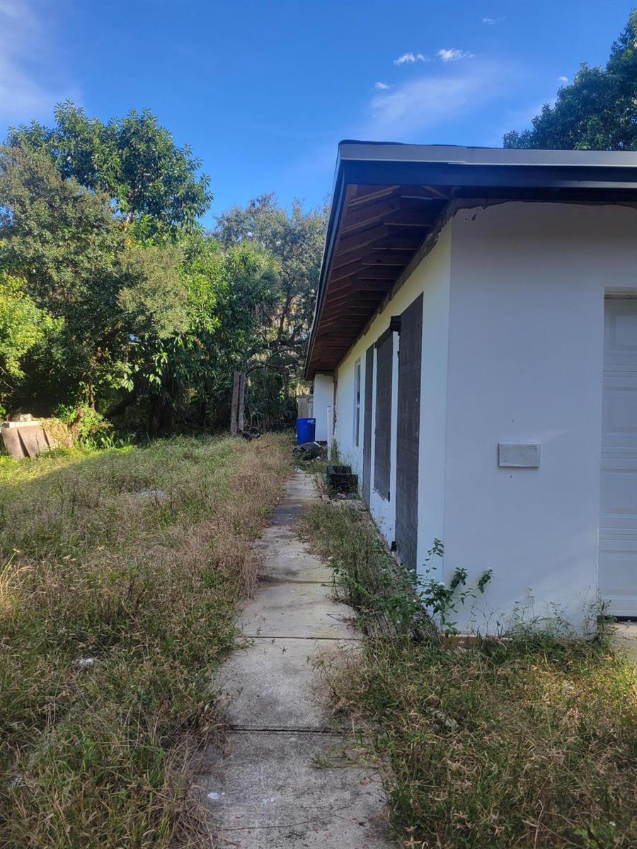 Ver detalles 1817 4 / 2 2434 sq. ft. $ 2026-04-24 0 foto