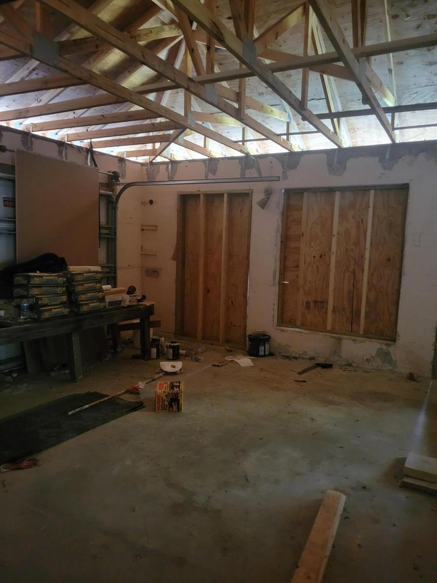 Ver detalles 1817 4 / 2 2434 sq. ft. $ 2026-04-24 0 foto