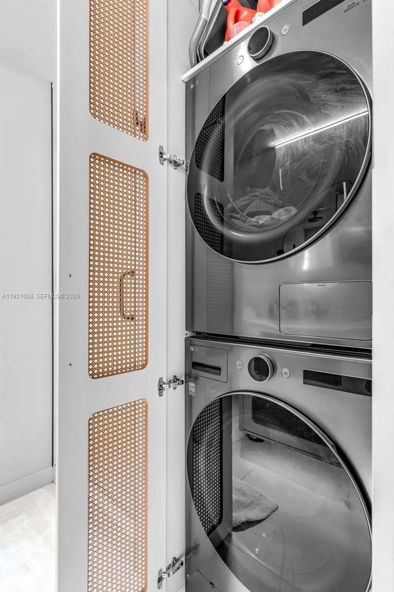 Photo of 20281 Country Club Dr  #TW7, Aventura, Florida, 33180 - 