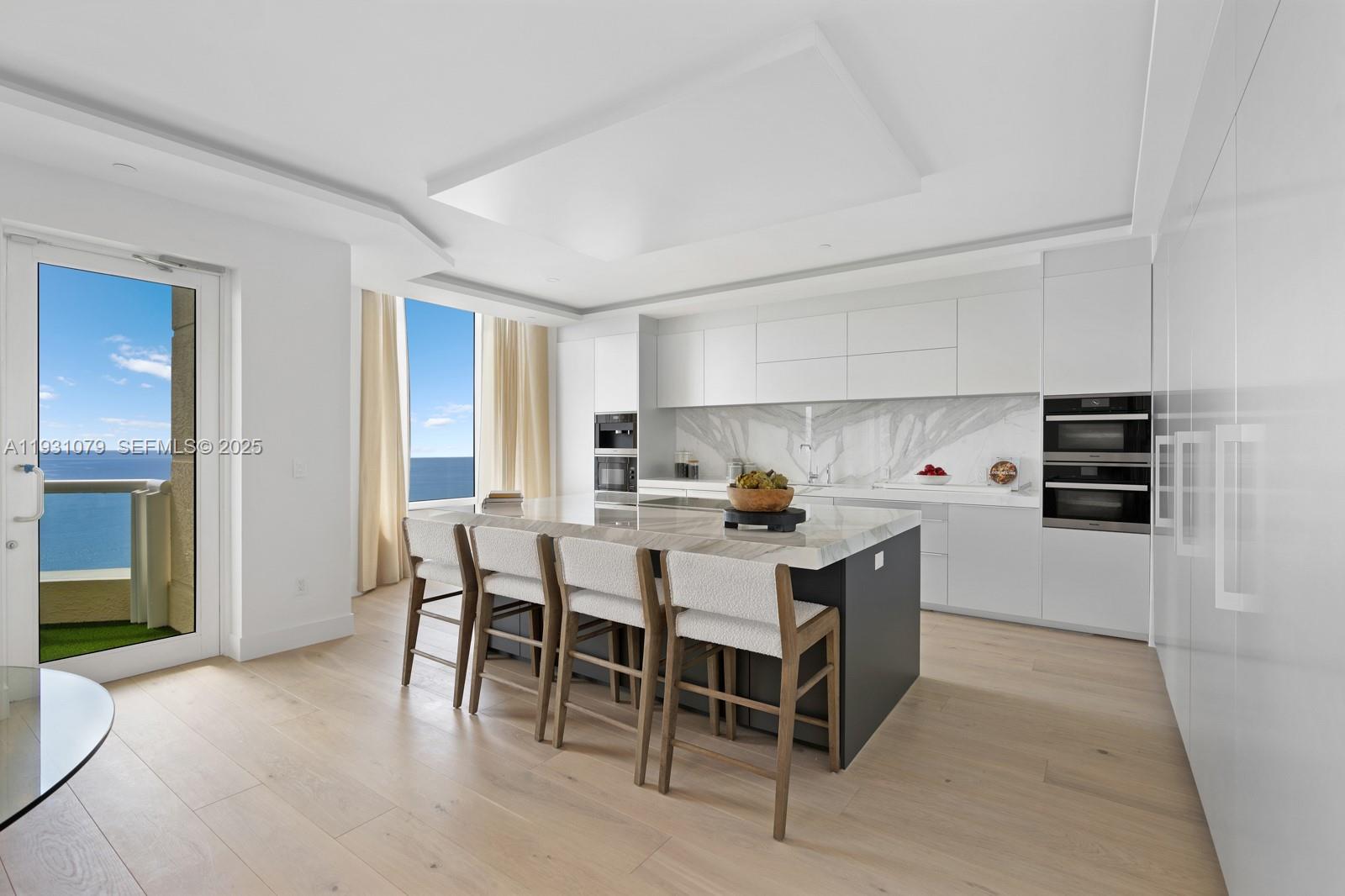 PH5002 5 / 5 8081 sq. ft. $ 2025-12-15 0 Photo