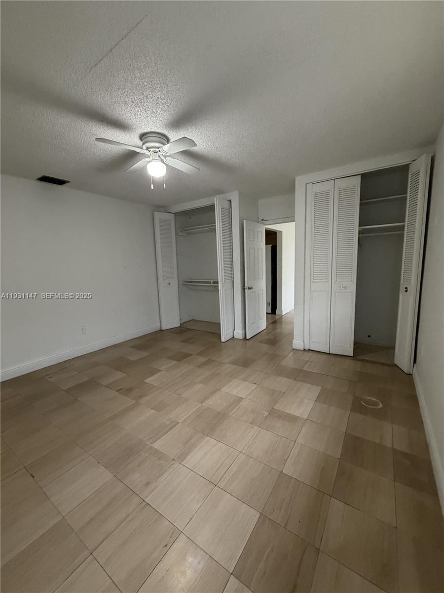 Ver detalles / 2150 sq. ft. $ 2025-12-15 0 foto