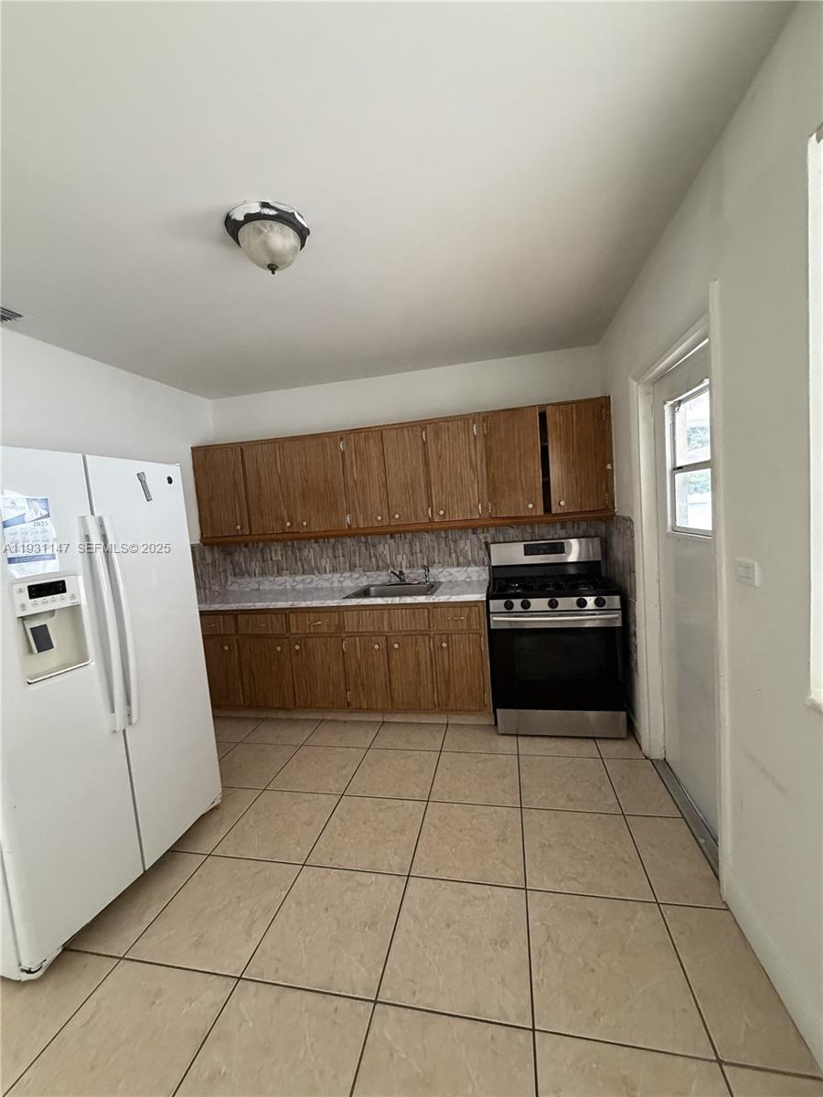 Ver detalles / 2150 sq. ft. $ 2025-12-15 0 foto