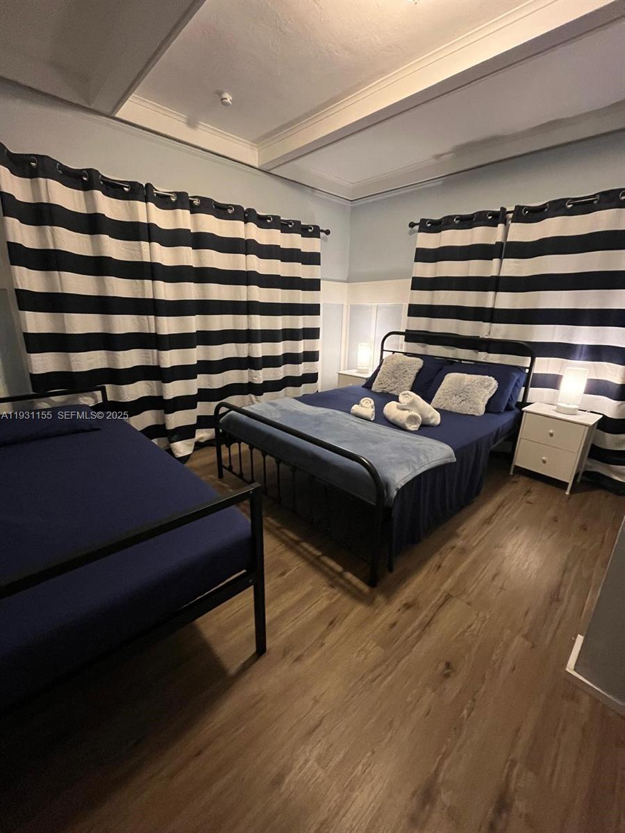   /  3188 кв.футов $ 2025-12-15 0 Фото