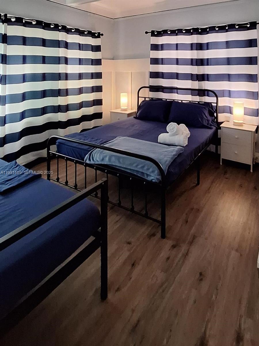   /  3188 кв.футов $ 2025-12-15 0 Фото