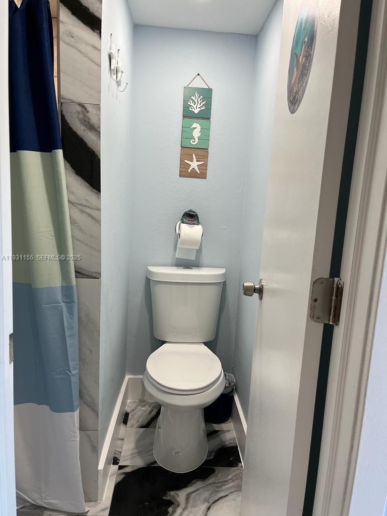   /  3188 кв.футов $ 2025-12-15 0 Фото