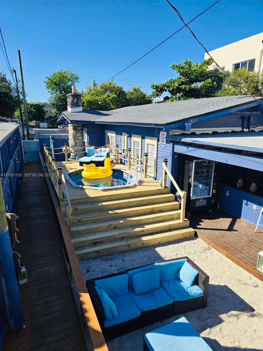   /  3188 кв.футов $ 2025-12-15 0 Фото