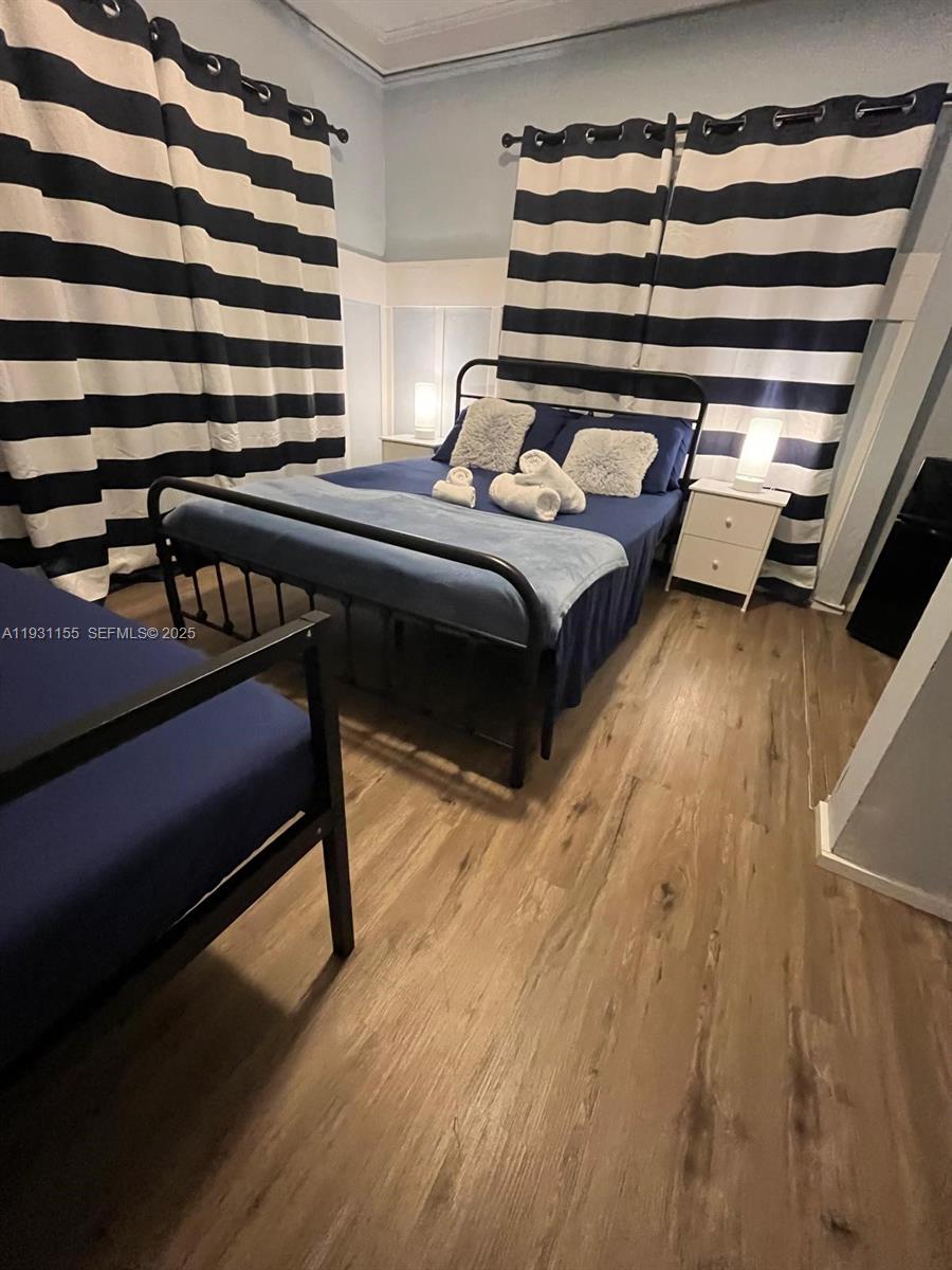   /  3188 кв.футов $ 2025-12-15 0 Фото