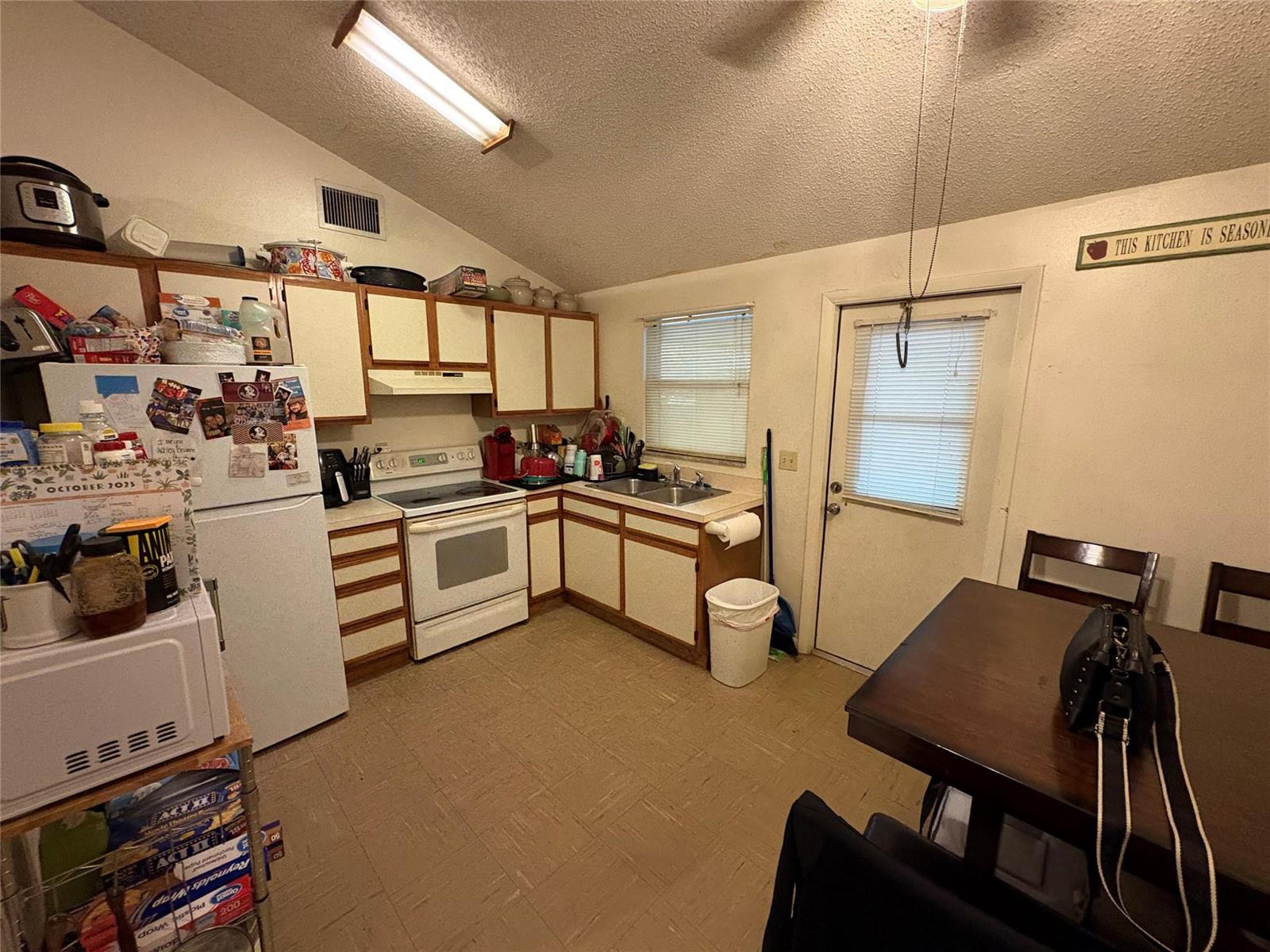   / 0 1680 sq. ft. $ 2026-02-20 0 foto