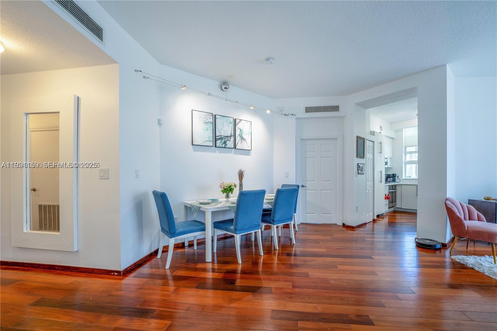 Photo of 3001 185th St #127, Aventura, Florida, 33180 -