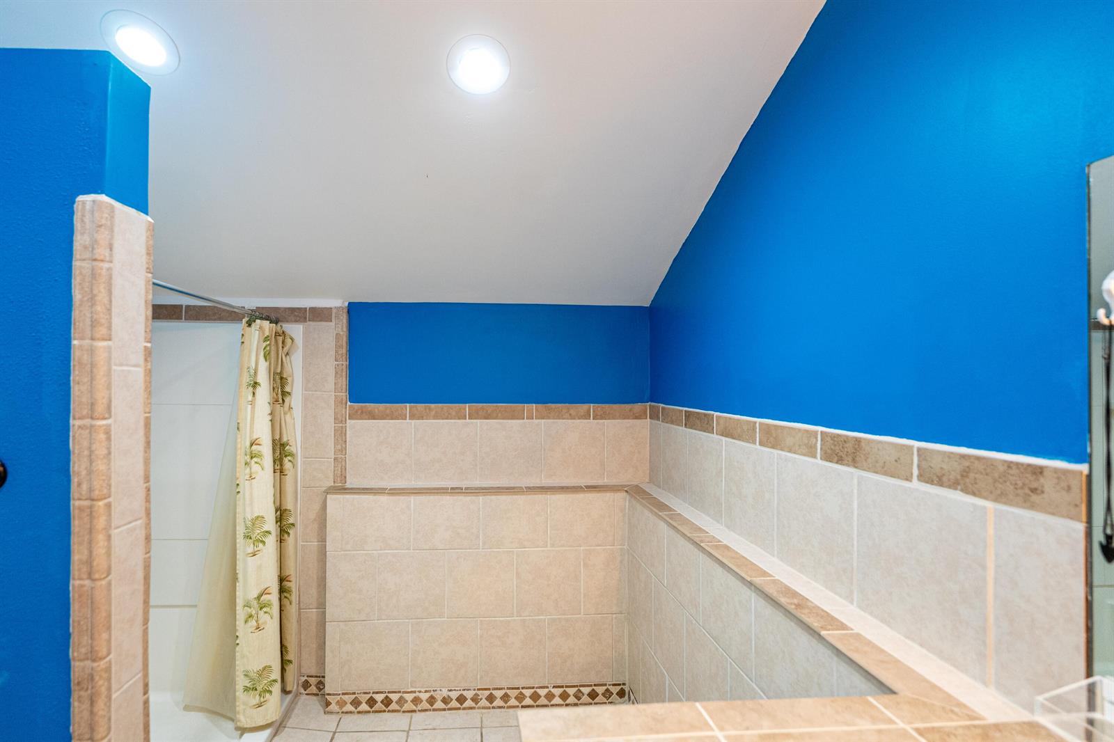 Ver detalles 381 2 / 2 1770 sq. ft. $ 2026-01-24 0 foto