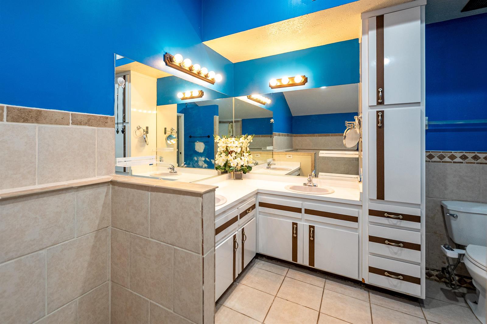 Ver detalles 381 2 / 2 1770 sq. ft. $ 2026-01-24 0 foto