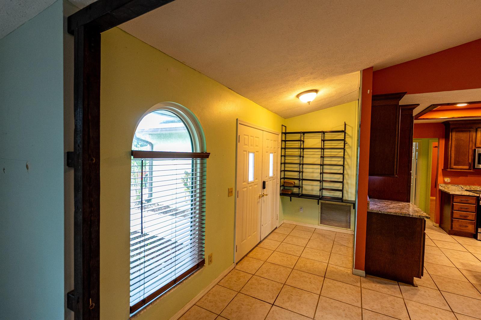 Ver detalles 381 2 / 2 1770 sq. ft. $ 2026-01-24 0 foto