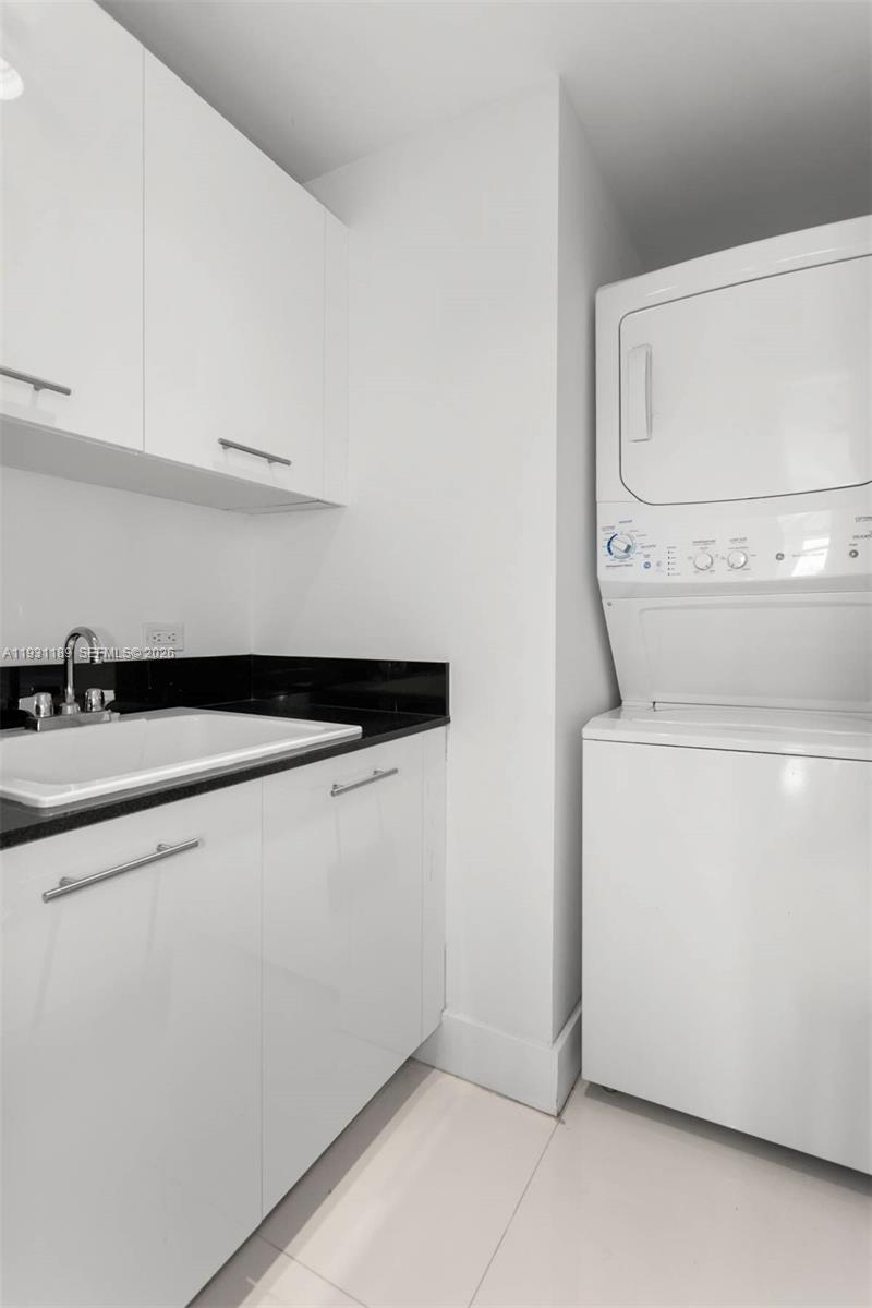 Photo of 3951 Ocean Dr  #1001, Hollywood, Florida, 33019 - 