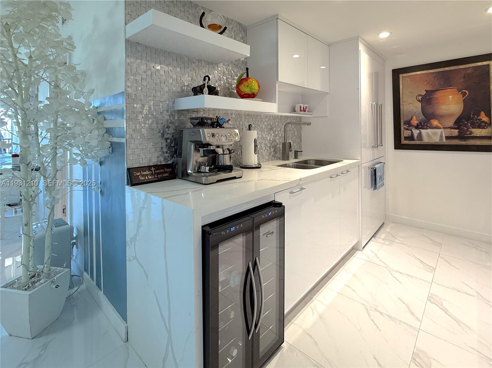 Photo of 20379 Country Club Dr  #2334, Aventura, Florida, 33180 - 