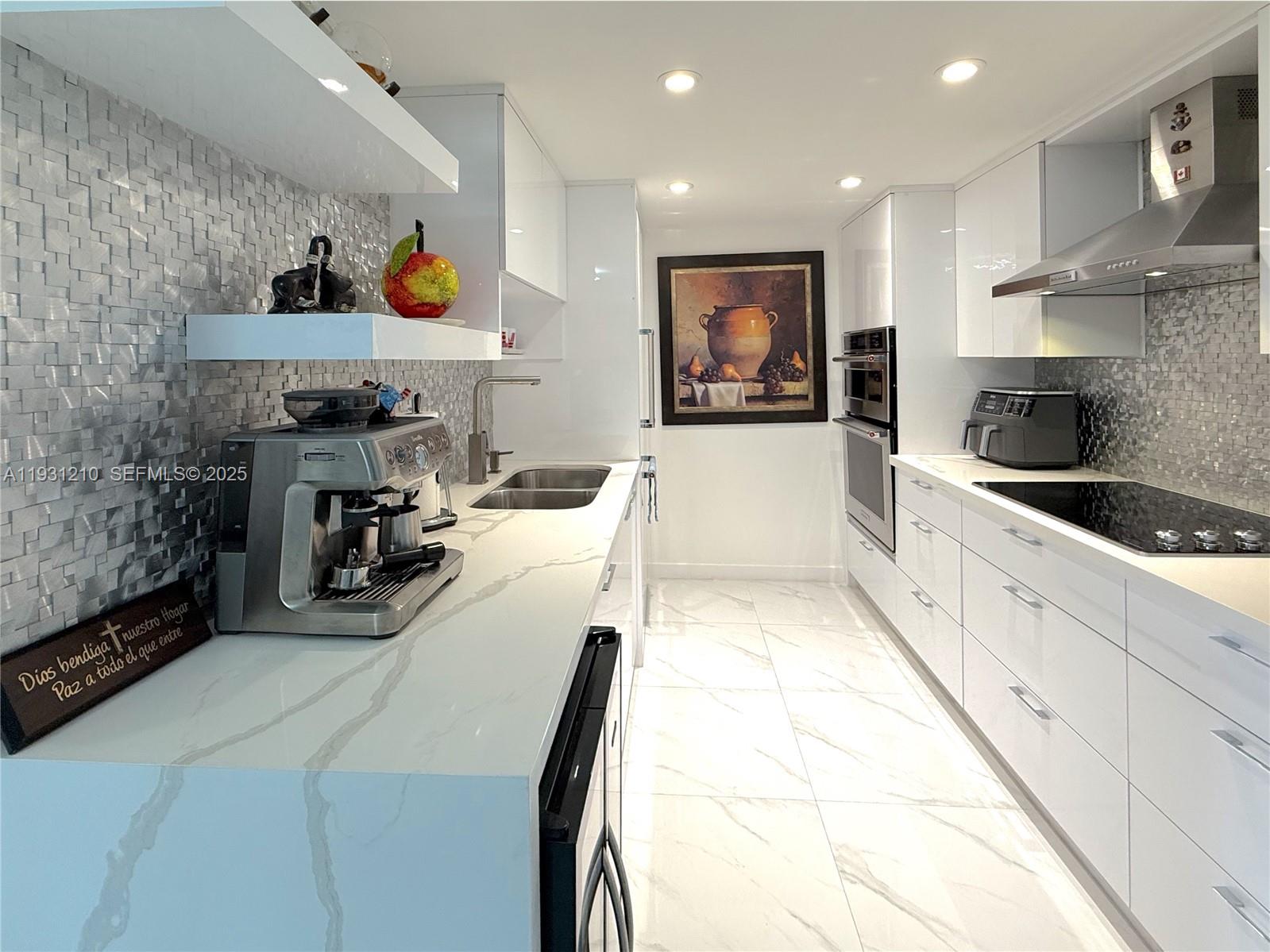 Photo of 20379 Country Club Dr  #2334, Aventura, Florida, 33180 - 