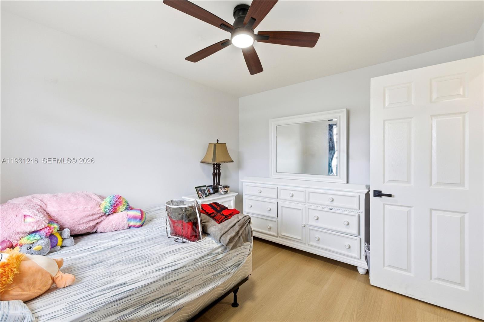 Ver detalles / 2098 sq. ft. $ 2025-12-16 0 foto