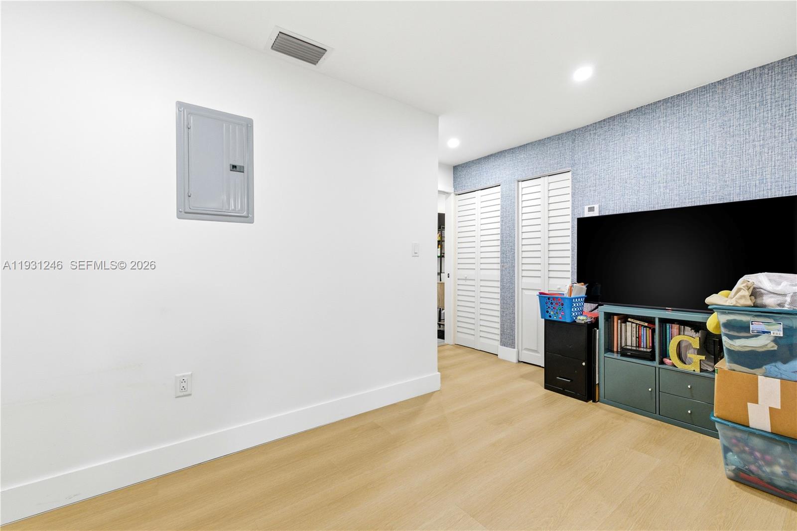 Ver detalles / 2098 sq. ft. $ 2025-12-16 0 foto