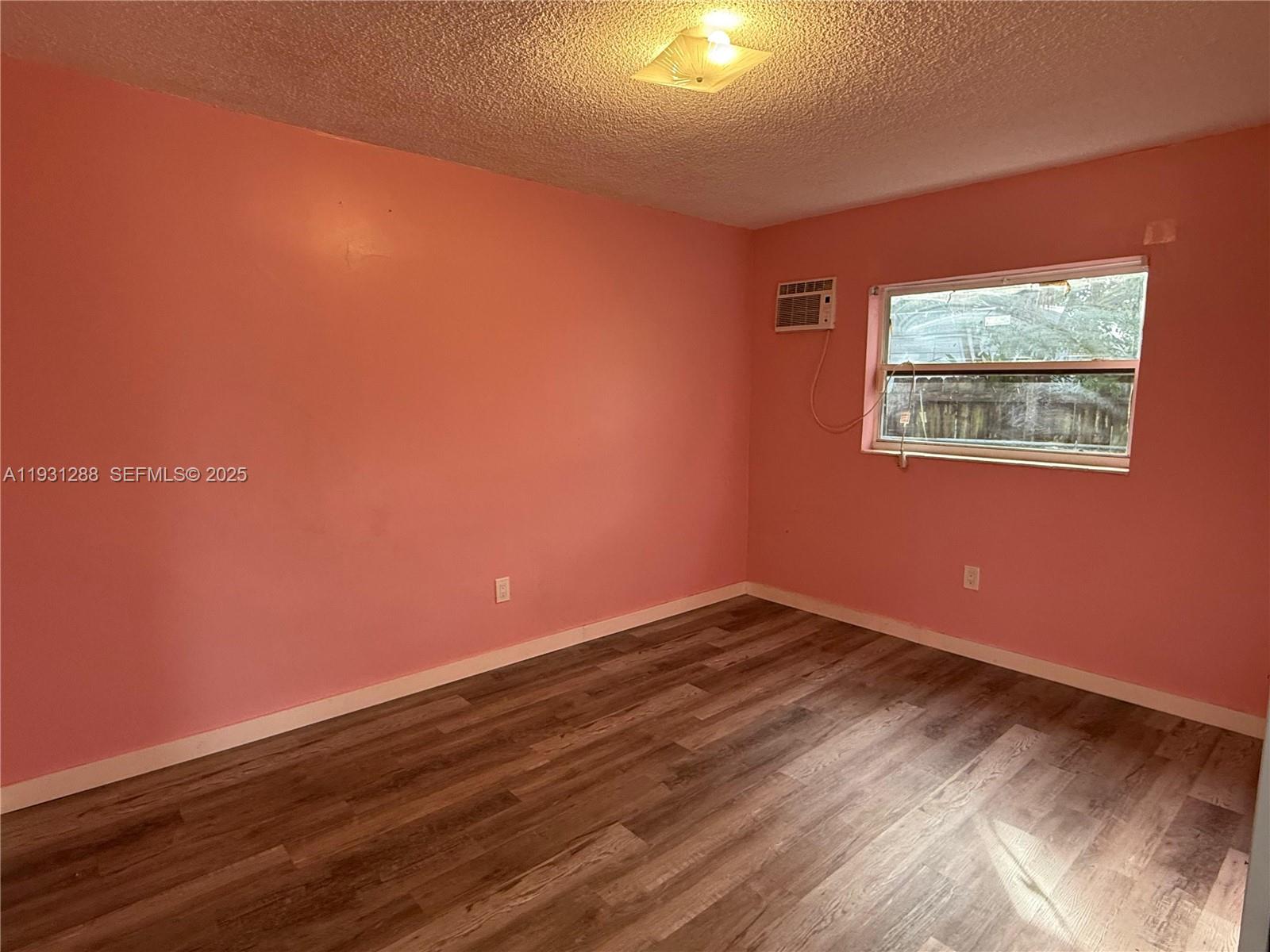   /   sq. ft. $ 2025-12-16 0 Photo