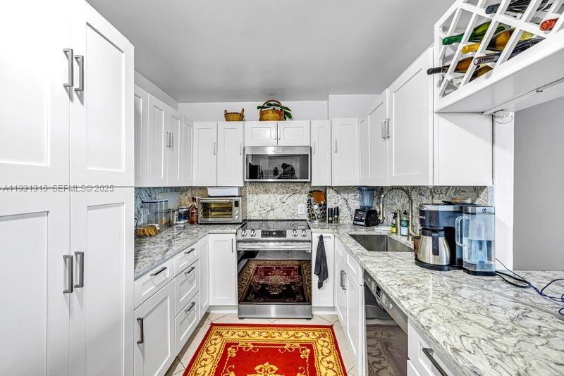 228 2 / 2 1521 sq. ft. $ 2025-12-16 0 Photo