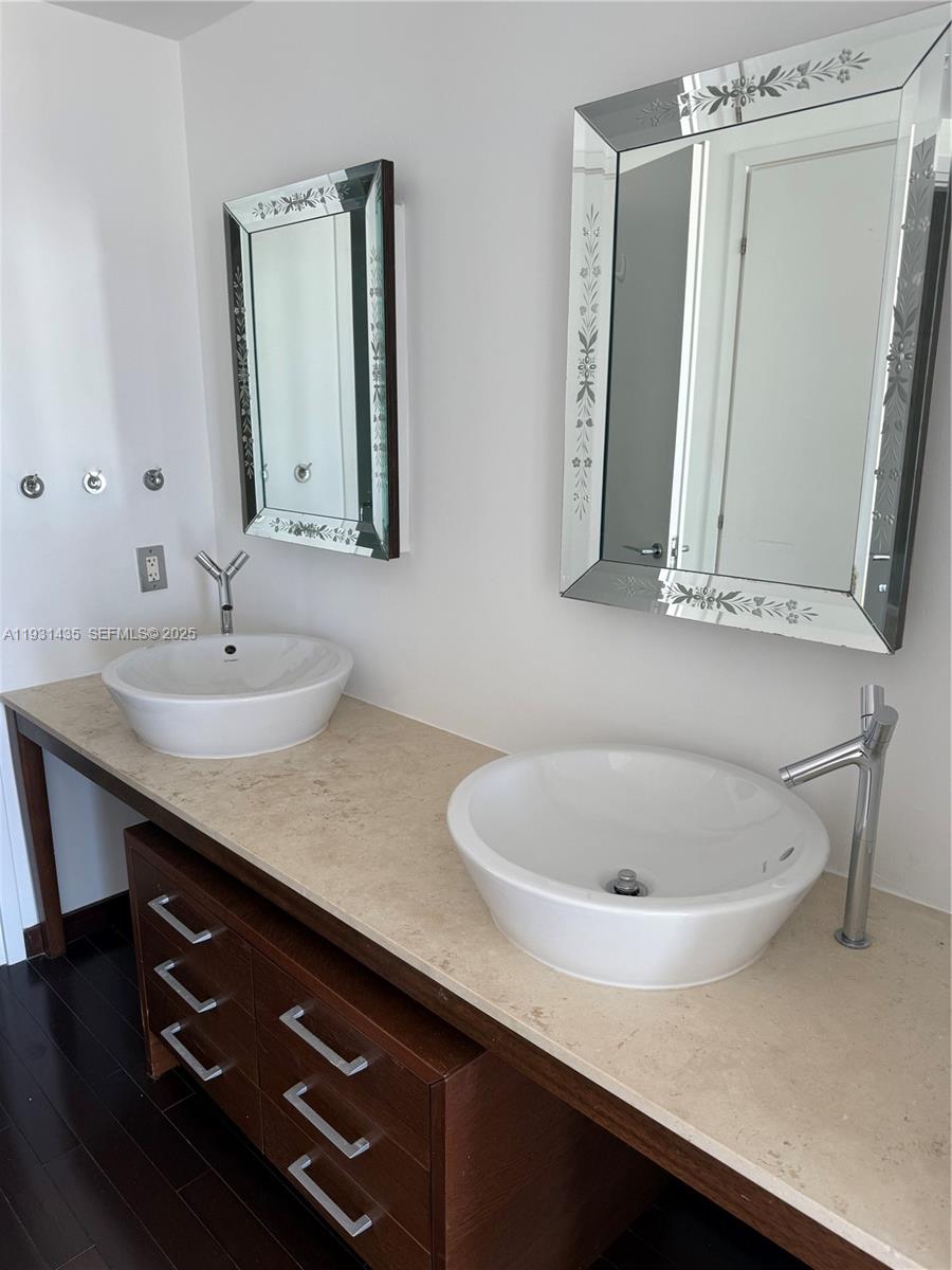 Photo of 450 Alton Rd #2508, Miami Beach, Florida, 33139 -