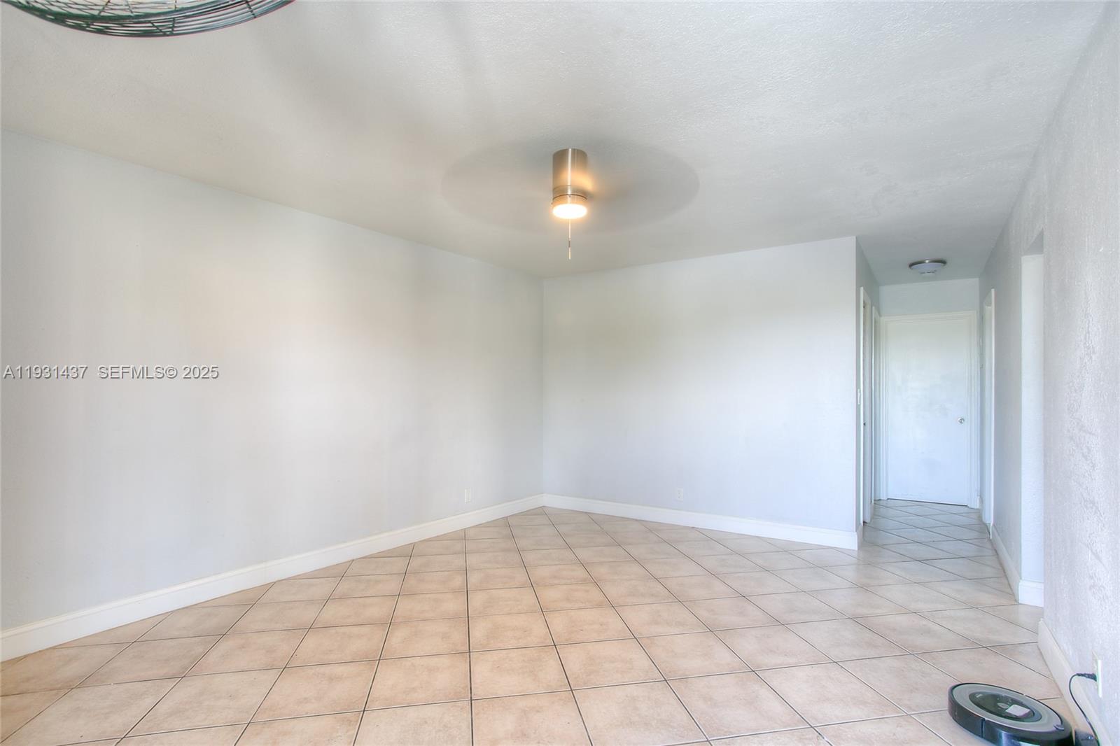 Подробнее / 1671 кв.футов $ 2025-12-16 0 Фото