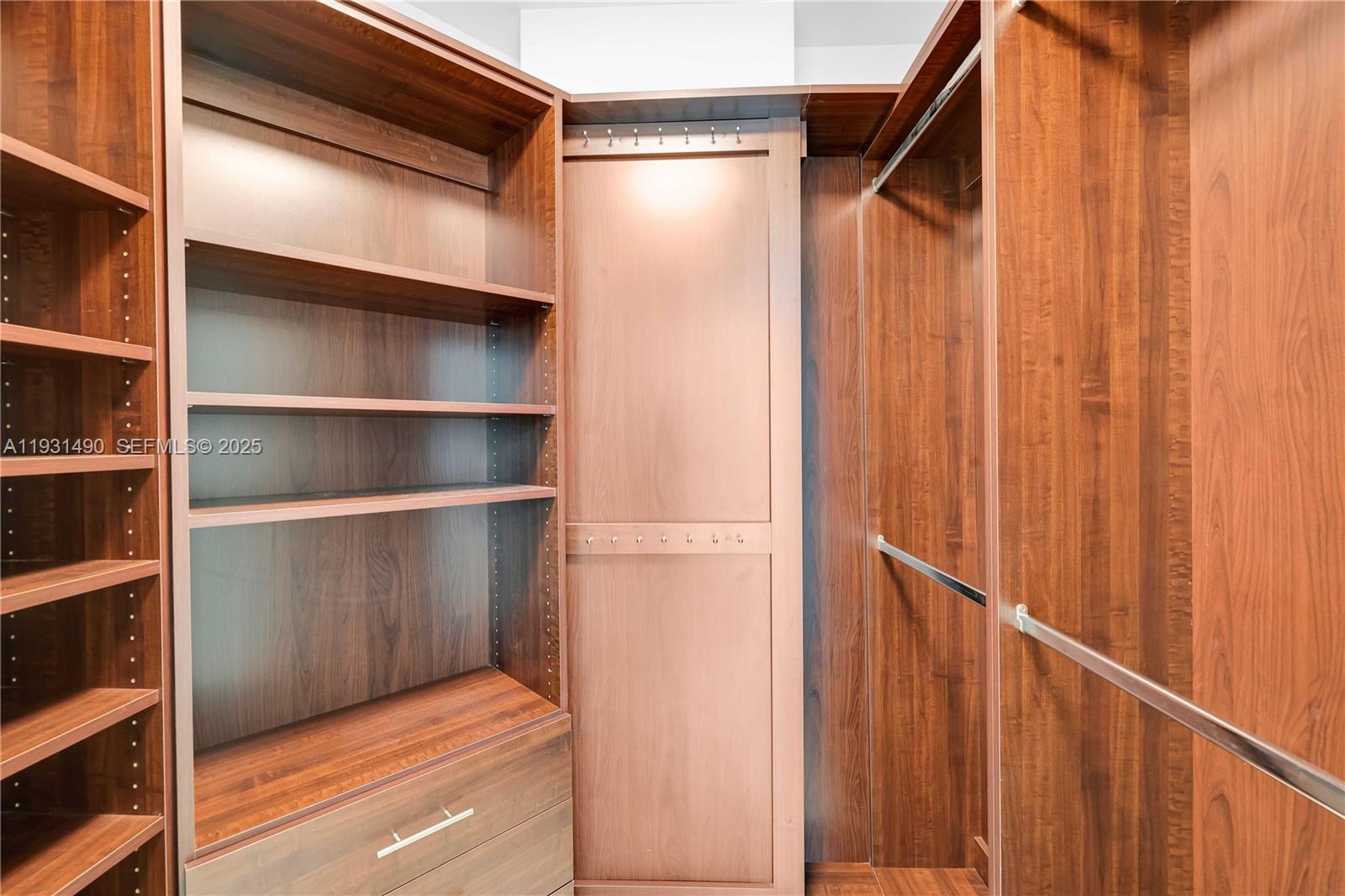 Photo of 3131 188th St  #2-1005, Aventura, Florida, 33180 - 