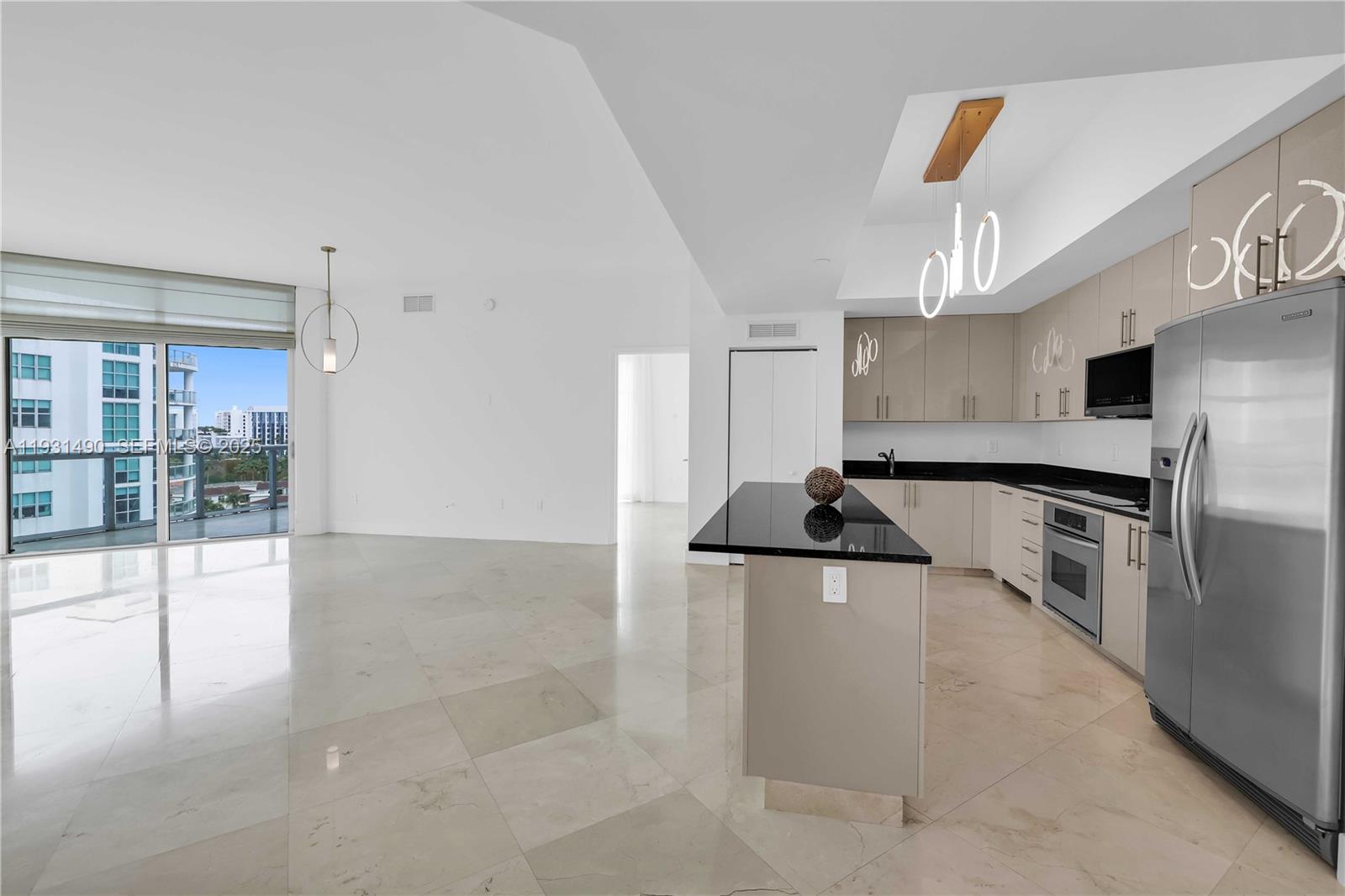 Photo of 3131 188th St  #2-1005, Aventura, Florida, 33180 - 