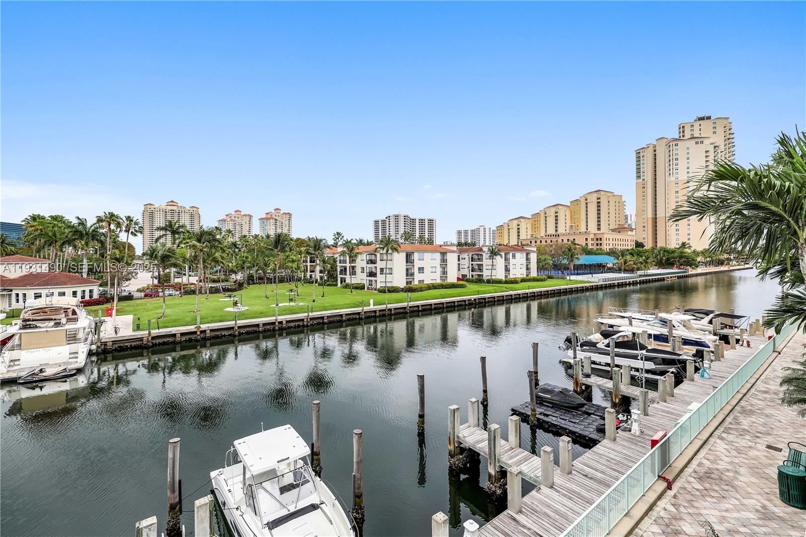 Photo of 3131 188th St  #2-1005, Aventura, Florida, 33180 - 