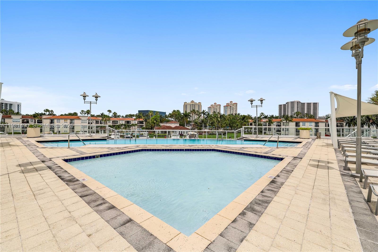 Photo of 3131 188th St  #2-1005, Aventura, Florida, 33180 - 