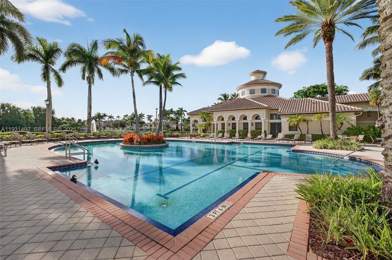 Photo of 940 Harbor Vw N (940), Hollywood, Florida, 33019 -